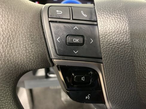 Used 2025 Toyota Camry LE image 8