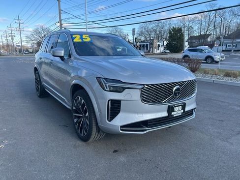 Certified 2025 Volvo XC90 B6 Plus image 6