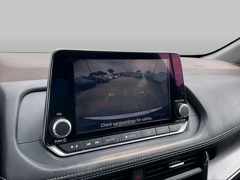 Certified 2023 Nissan Rogue SV FWD image 27