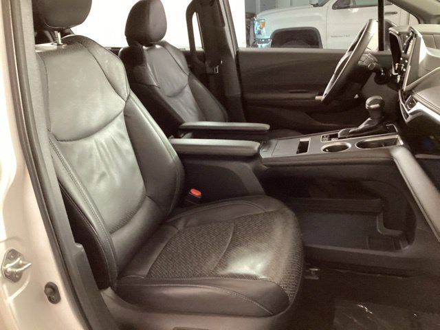 Used 2023 Toyota Sienna XSE AWD/4WD image 18