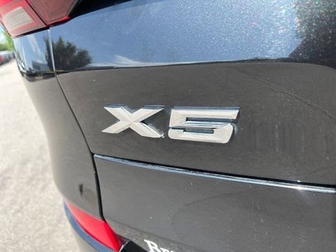 Used 2019 BMW X5 xDrive50i w/ M Sport Package AWD/4WD image 39