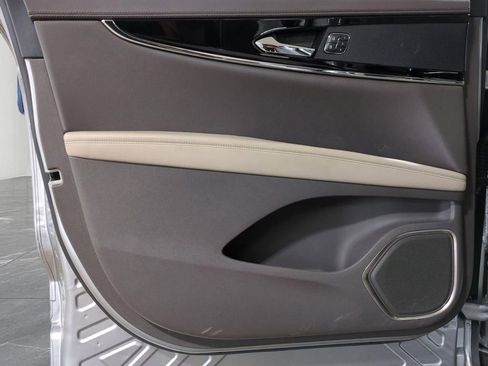 Used 2023 Lincoln Nautilus Reserve image 15