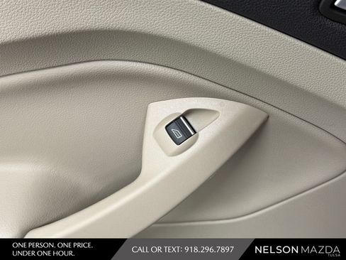 Used 2019 Ford Escape Titanium FWD image 36