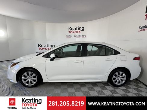 Certified 2025 Toyota Corolla LE image 9