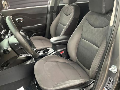 Used 2017 Kia Soul FWD image 20