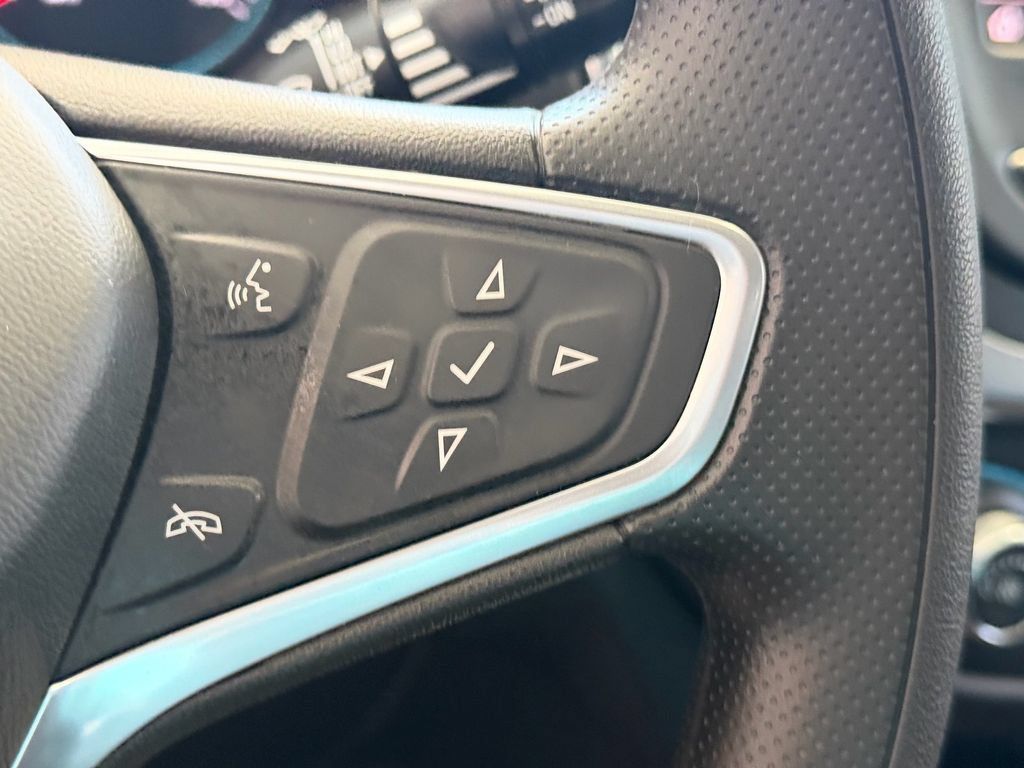 Used 2023 Chevrolet Equinox LT FWD image 24