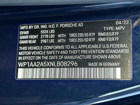 Used 2022 Porsche Macan Base image 45