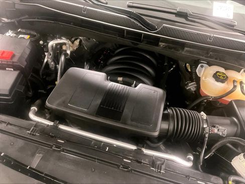 Used 2025 Chevrolet Tahoe LT image 35