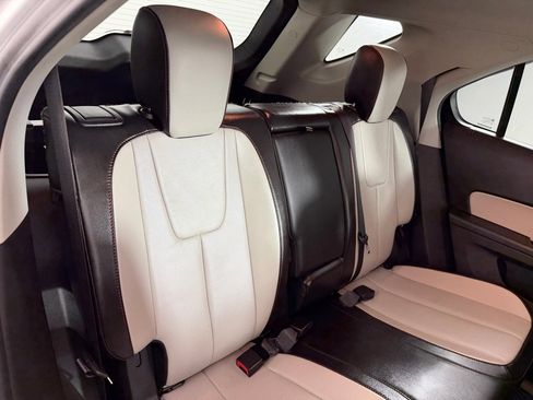 Used 2017 Chevrolet Equinox Premier w/ Enhanced Convenience Package AWD/4WD image 20
