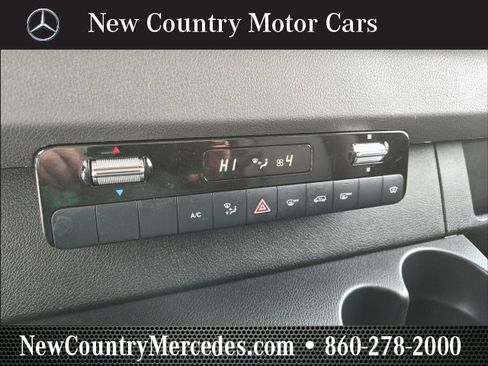 Used 2022 Mercedes-Benz Sprinter 2500 image 20