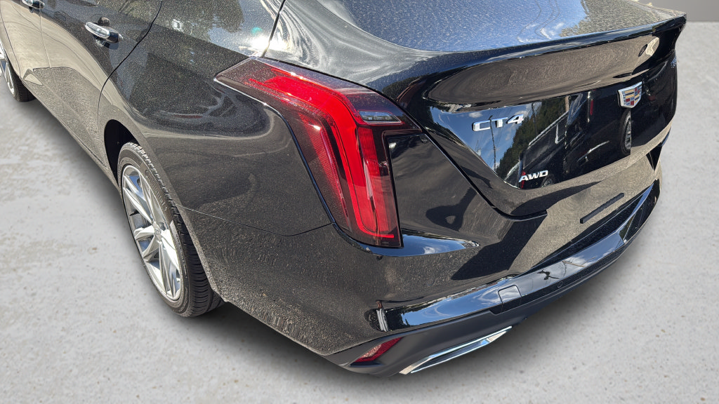 Used 2022 Cadillac CT4 Luxury w/ Cold Weather Package AWD/4WD image 12