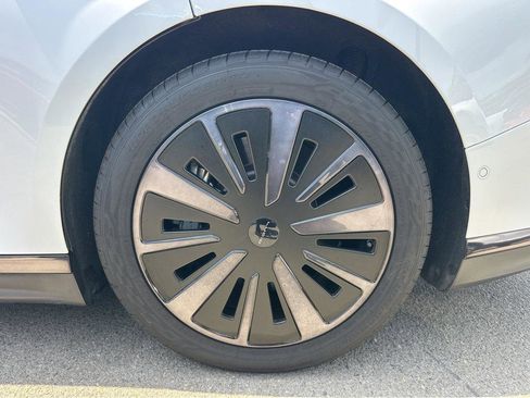 Used 2024 Lucid Air Pure RWD image 14