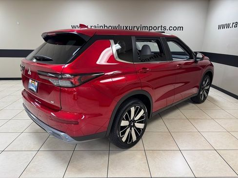 New 2026 Mitsubishi Outlander SE image 6