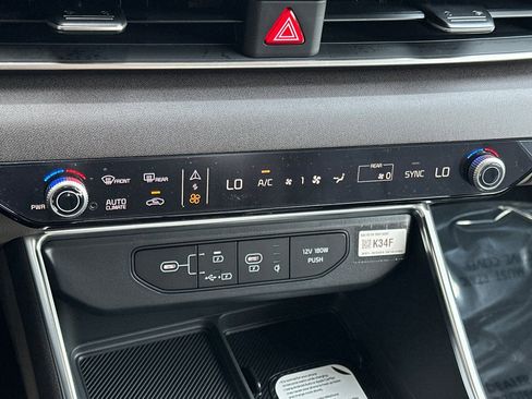 New 2026 Kia Carnival EX FWD image 18
