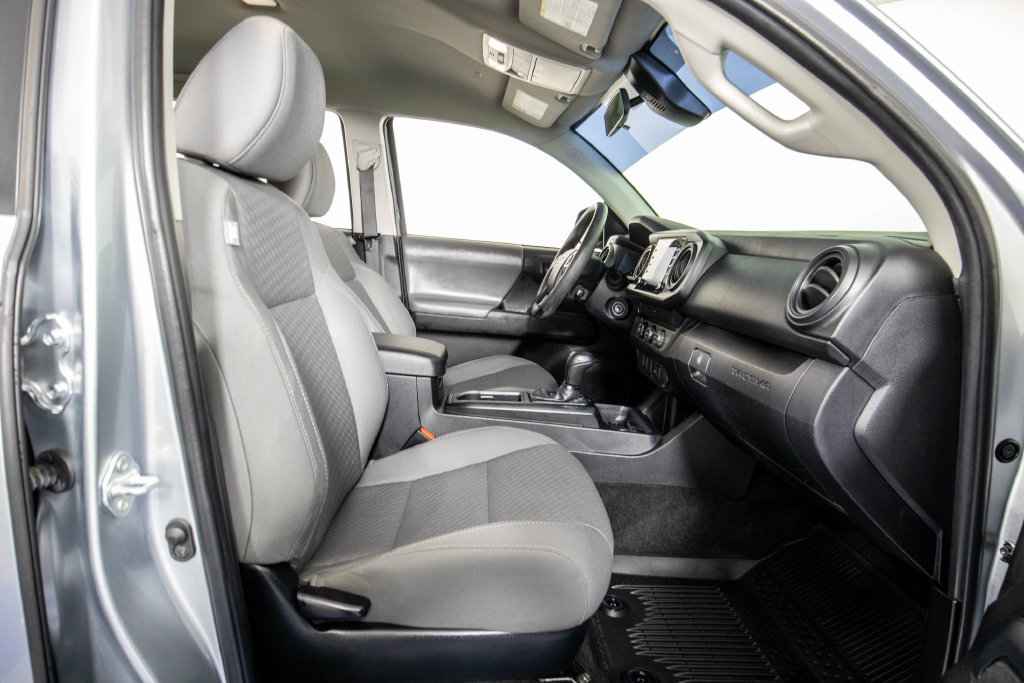 Used 2022 Toyota Tacoma SR w/ SR Convenience Package RWD image 12
