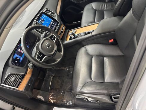Certified 2023 Volvo XC90 B6 Plus w/ Protection Package Premier AWD/4WD image 10