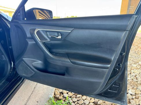Used 2017 Nissan Altima 2.5 SV FWD image 23