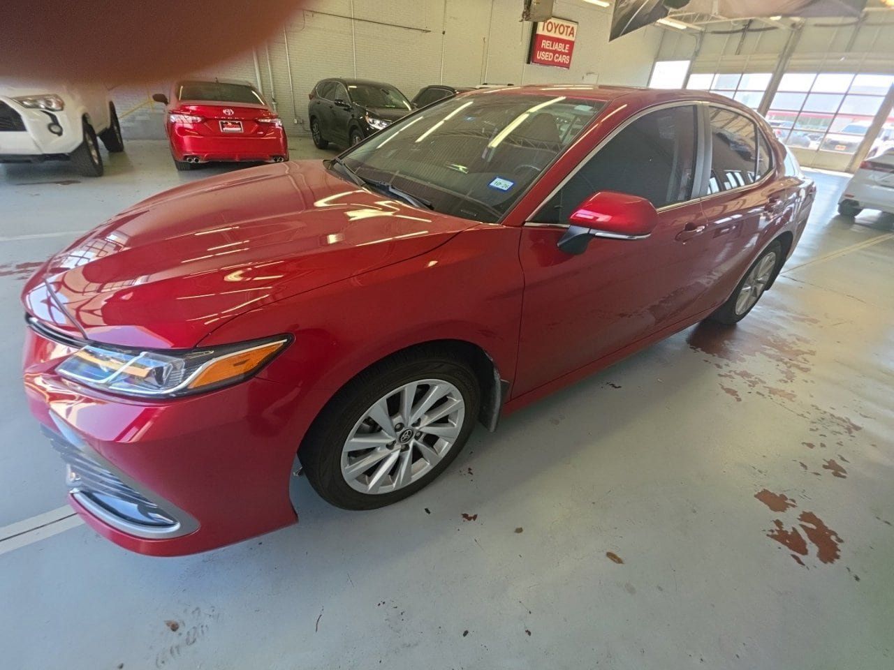 Used 2024 Toyota Camry LE w/ Convenience Package FWD image 1