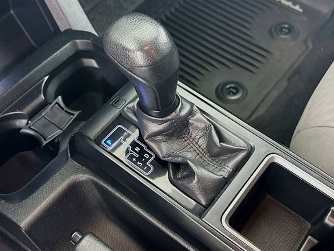 Used 2020 Toyota Tacoma SR image 23