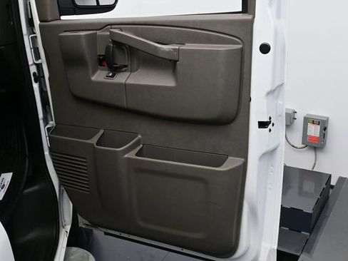 Used 2023 GMC Savana 2500 w/ Driver Convenience Package image 27
