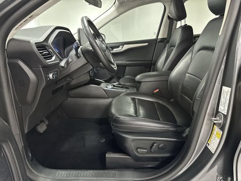 Used 2022 Ford Escape SEL w/ Technology Package AWD/4WD image 10