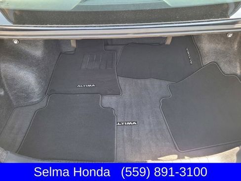 Used 2025 Nissan Altima 2.5 SV image 26