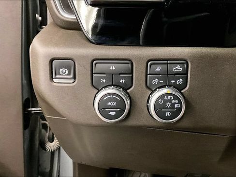 Used 2024 GMC Sierra 2500 SLE AWD/4WD image 39