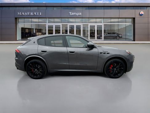 New 2026 Maserati Grecale Modena AWD/4WD image 2