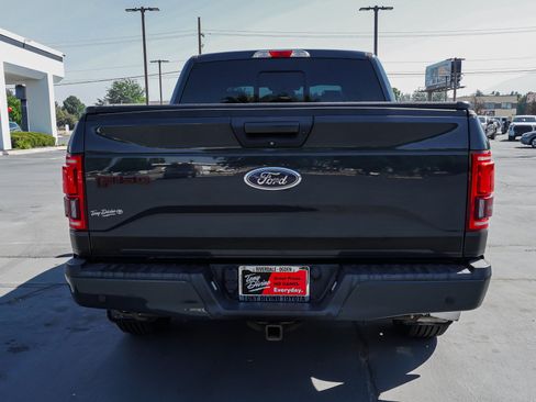 Used 2017 Ford F150 XLT w/ Equipment Group 302A Luxury AWD/4WD image 7