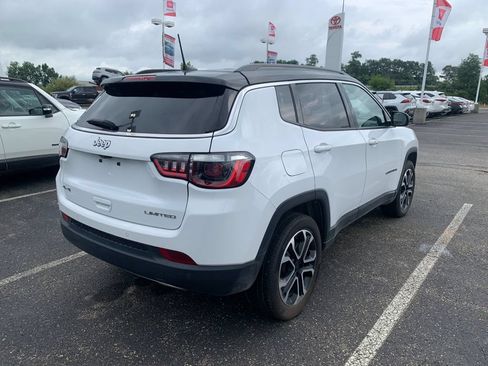 Used 2023 Jeep Compass Limited AWD/4WD image 3