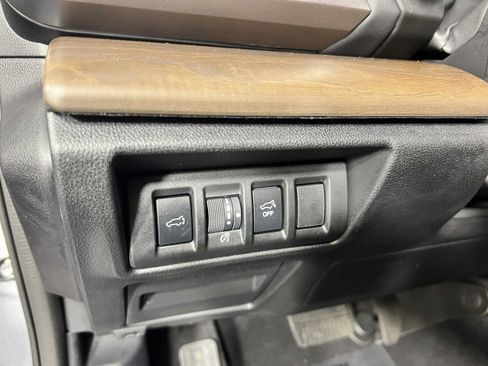 Used 2025 Subaru Outback Limited XT w/ Tech Package 2 AWD/4WD image 32