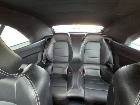 Used 2022 Ford Mustang GT Premium RWD image 33