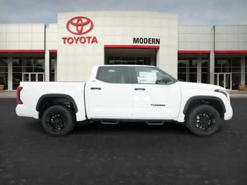 New 2026 Toyota Tundra SR5 image 25