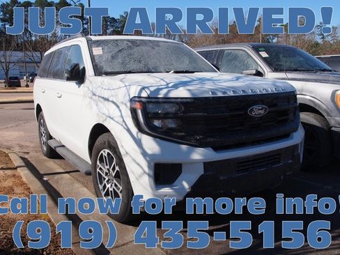 Certified 2025 Ford Expedition Active image 1