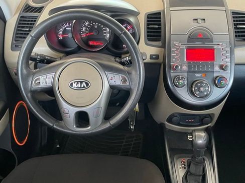 Used 2011 Kia Soul ! image 10