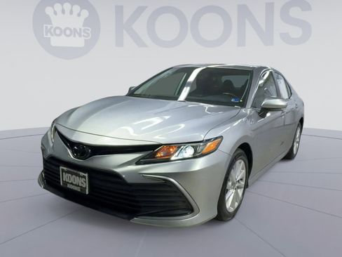 Used 2024 Toyota Camry LE w/ Cold Weather Package image 4
