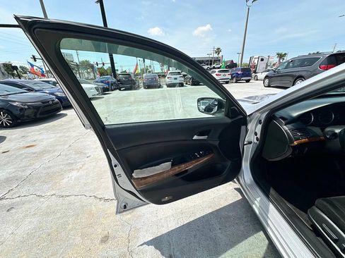 Used 2012 Honda Accord EX image 8