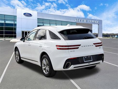 Used 2022 Genesis GV70 2.5T image 2