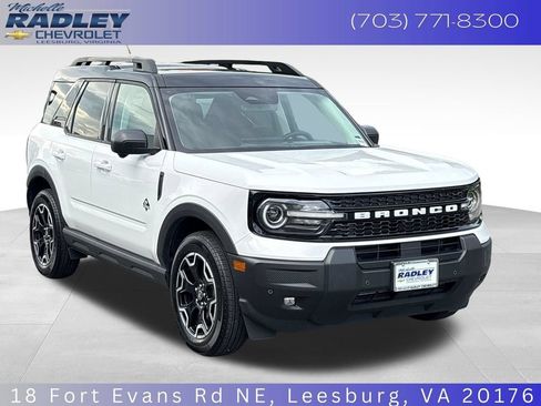 Used 2025 Ford Bronco Sport Outer Banks w/ Outer Banks Tech Package+ AWD/4WD image 8