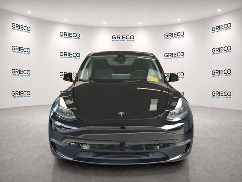 Used 2023 Tesla Model Y 2WD image 2