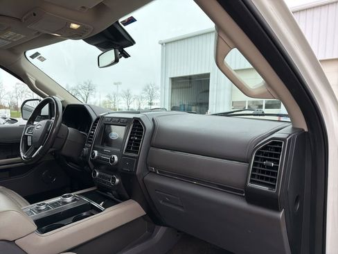 Used 2021 Ford Expedition Max Limited image 4