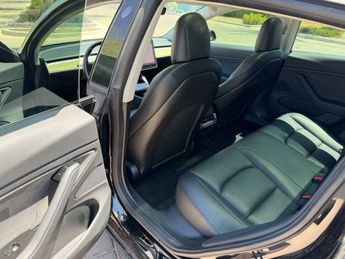 Used 2018 Tesla Model 3 Long Range AWD/4WD image 9