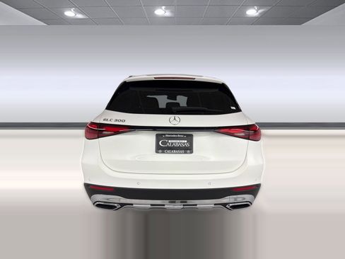 Certified 2026 Mercedes-Benz GLC 300 image 10