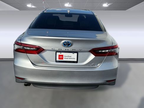Certified 2022 Toyota Camry XLE image 9