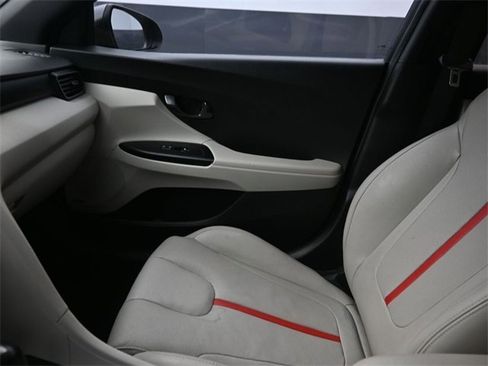 Used 2020 Hyundai Veloster Turbo Ultimate image 13