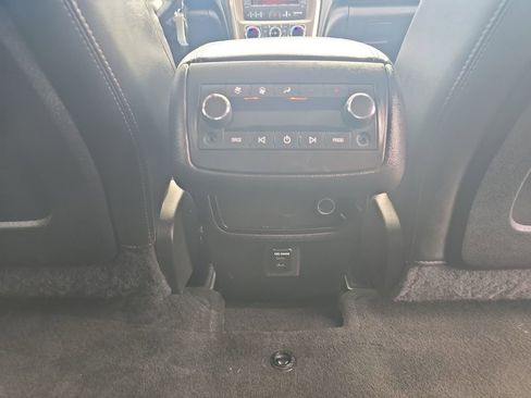Used 2015 GMC Acadia Denali AWD/4WD image 19