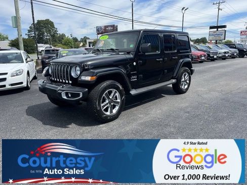 Used 2021 Jeep Wrangler Unlimited Sahara image 4