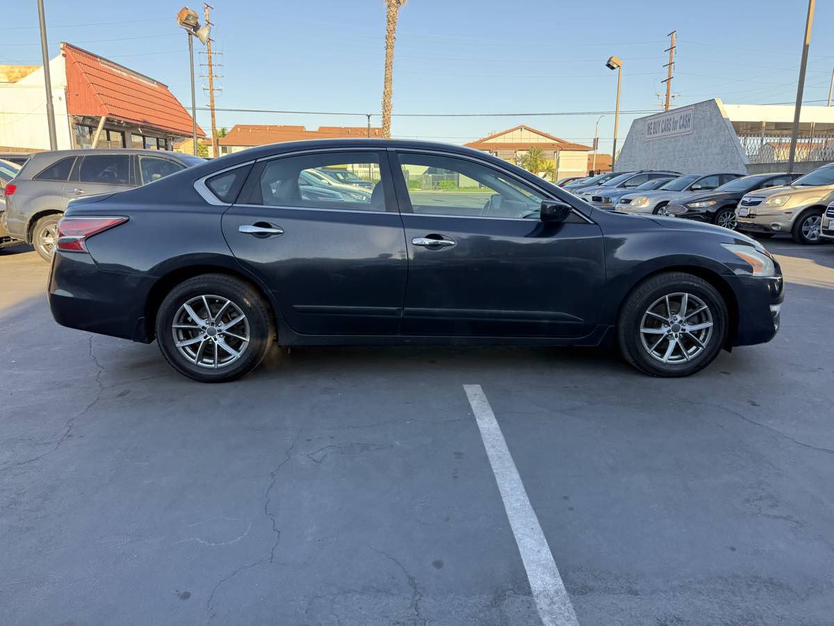 Used 2014 Nissan Altima 2.5 S FWD image 7