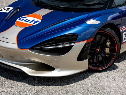 New 2024 McLaren 750S Spider image 17