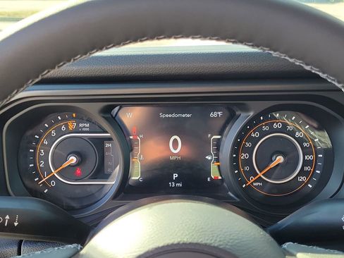 New 2025 Jeep Gladiator Sport AWD/4WD image 26